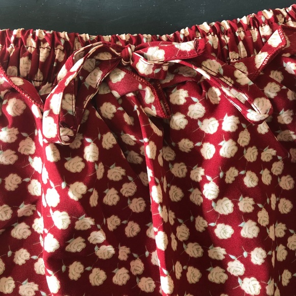 NWOT Shein Floral Ruffle Short Skirt ✨ Size S - Picture 2 of 4